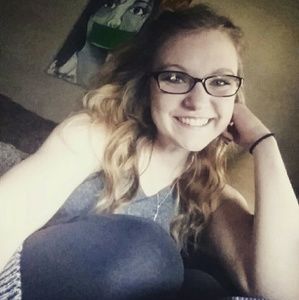 Meet your Posher, Tiffany