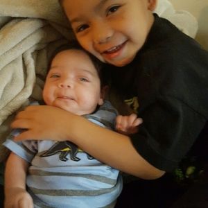 Meet your Posher, Kenia