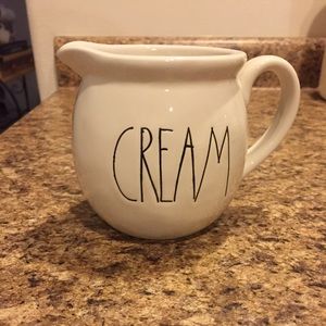 Rae Dunn new creamer.