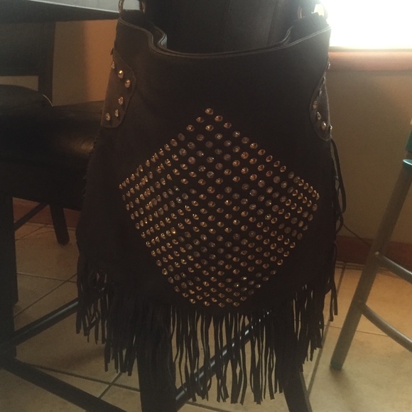 Gray fringe purse! Brad new, never used!