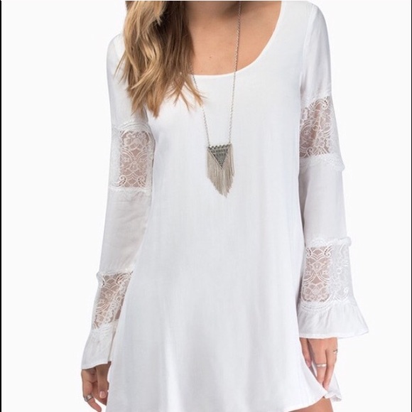 Tobi Dresses & Skirts - Tobi- belle lace dress