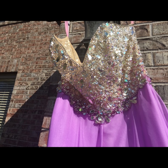 Beautiful lavender Prom Dress.