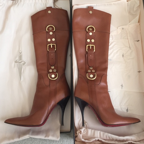 Cesare Paciotti Shoes - Cesare Paciotti leather heeled boot