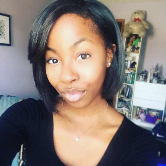 Meet your Posher, Hannah