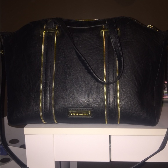 Steve Madden purse