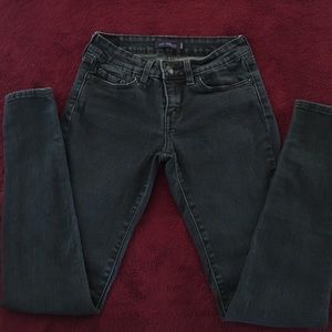 DARK WASH LEVIS'S 535 LEGGING JEANS