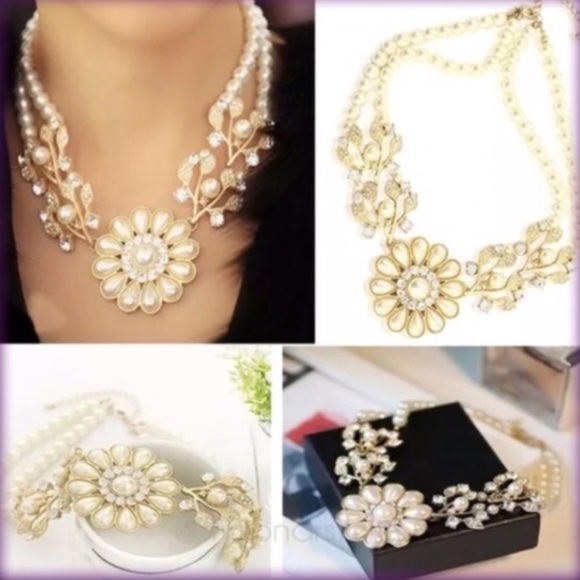 Jewelry - Given Away to a special shopper Pearl Choker