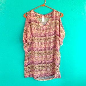 Sheer short sleeve, open shoulders