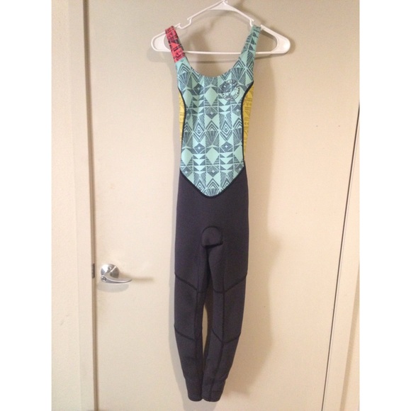Billabong "Salty Jane" wetsuit size 6