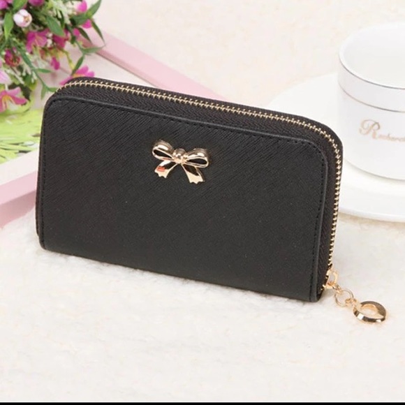 Handbags - Bow Wallets
