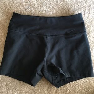 Nike legend shorts size small