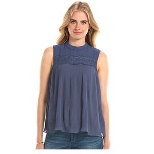 🚫SOLD🚫Lauren Conrad Lace Pleated Top