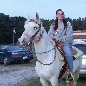 Meet your Posher, Alexis