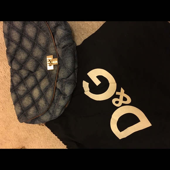 D&G - Picture 1 of 4