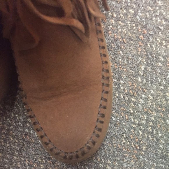 Size 9.5 moccasin boots! - Picture 3 of 4