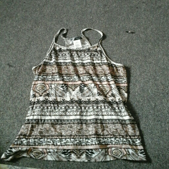 2 for 1 XS-S tank and F 21 black tank top