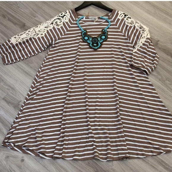 Dresses & Skirts - ❤️Mocha & Ivory swing dress❤️