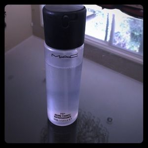 MAC Fix+ Skin Refresher/finishing Mist 3.4