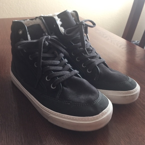 Dark grey high tops✨