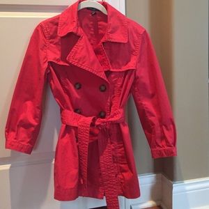 Cute red 3/4 length sleeve trench coat from Gap