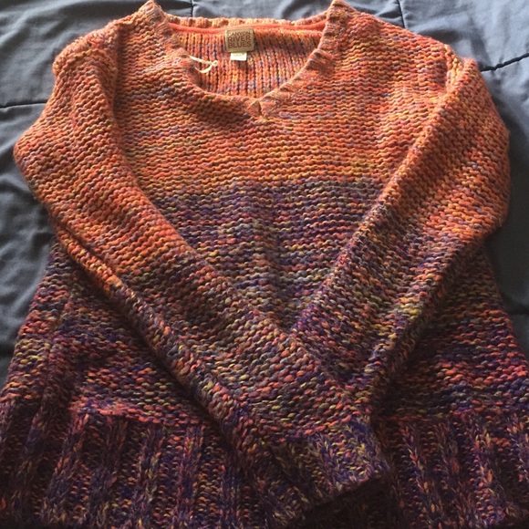 Colorful knitted top