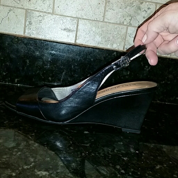 Dana Buchman Woman's shoes