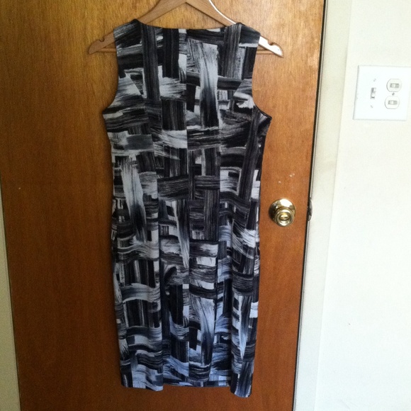 I have a HUGE dress selection❤️💚💜❤️💚💜❤️💚💜❤️ - Picture 3 of 4