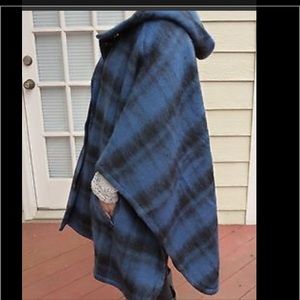 Coach Blue & Black Poncho size L