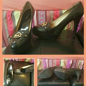 Michael Kors Patent Leather pumps