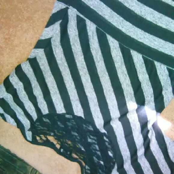 Cute shirt - Picture 2 of 2