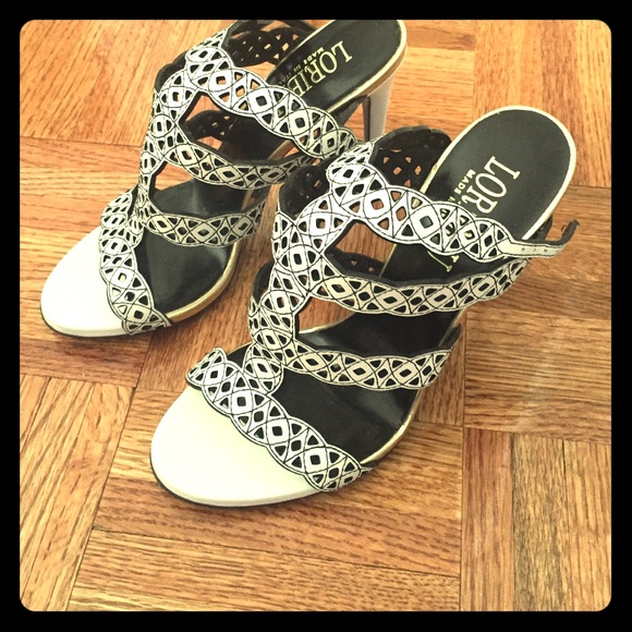 Shoes - Picture 1 of 4