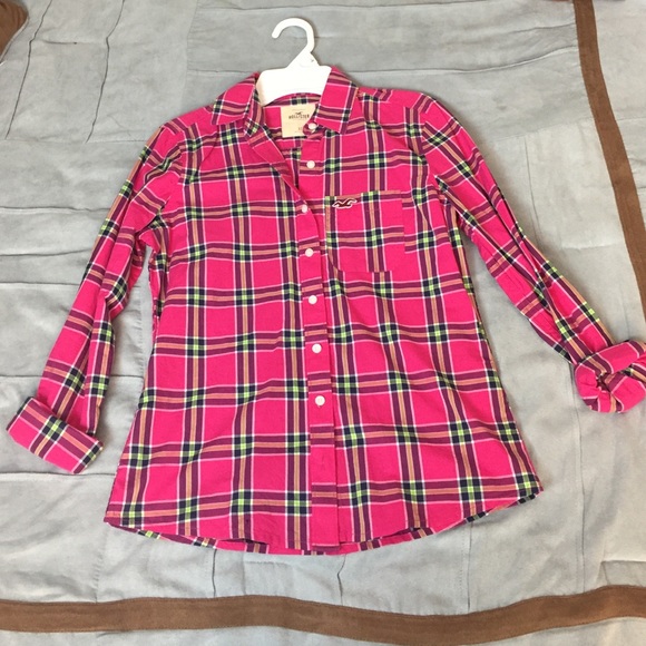 Super cute Hollister flannel