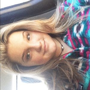 Meet your Posher, Ansley