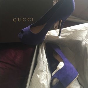 Gucci Purple suede open toe heel