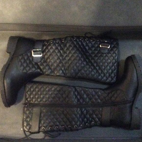 Black Quilted Boots