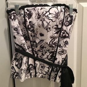 White House black market black and white top