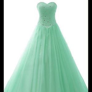*Price Firm*NWT Green Prom Dress