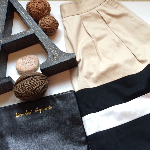 White House Black Market Dresses & Skirts - White House Black Market skirt