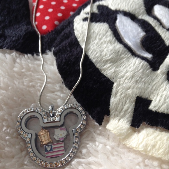 Disney Locket