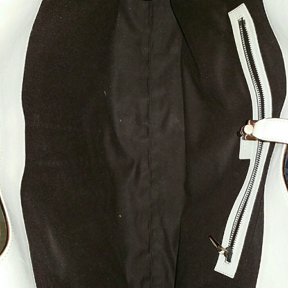 Vintage Leather Gucci Hobo - Picture 2 of 8