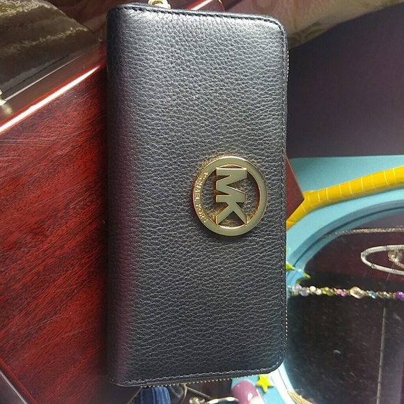 MK wallet