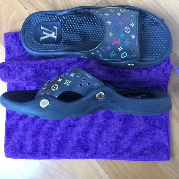 Louis Vuitton Pool Slides Women Literacy Basics