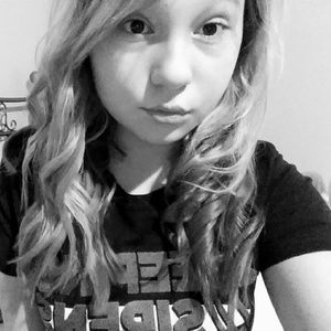 Meet your Posher, Rebecca