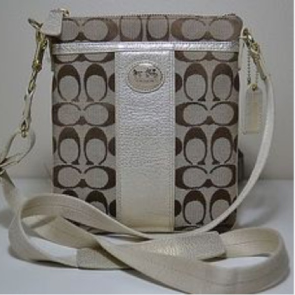 Coach purse - Picture 1 of 4
