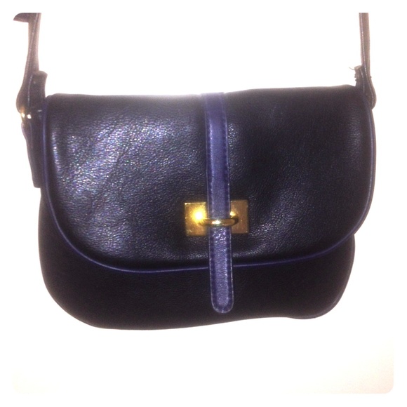 Small cross body purse
