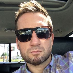 Meet your Posher, Chris