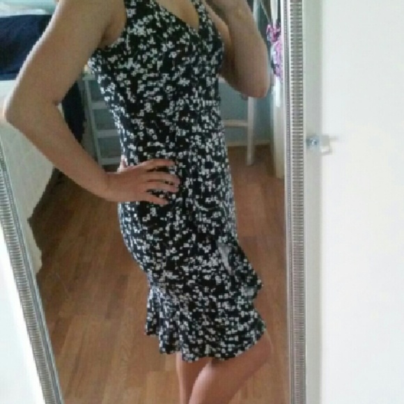 Cute LOFT dress..