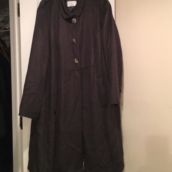 Calmer city top coat. Grey with fancy buttons