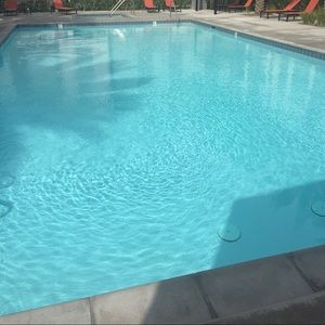 Meet your Posher, Elliot