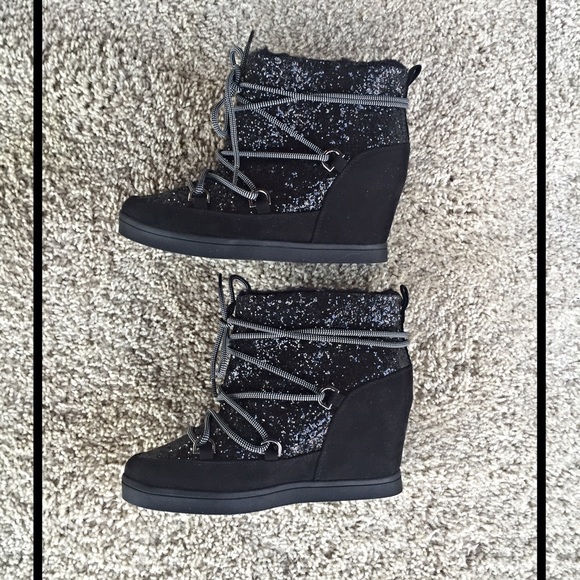 Sold Juicy Couture Black Fur Ankle Booties 7 - Picture 2 of 4
